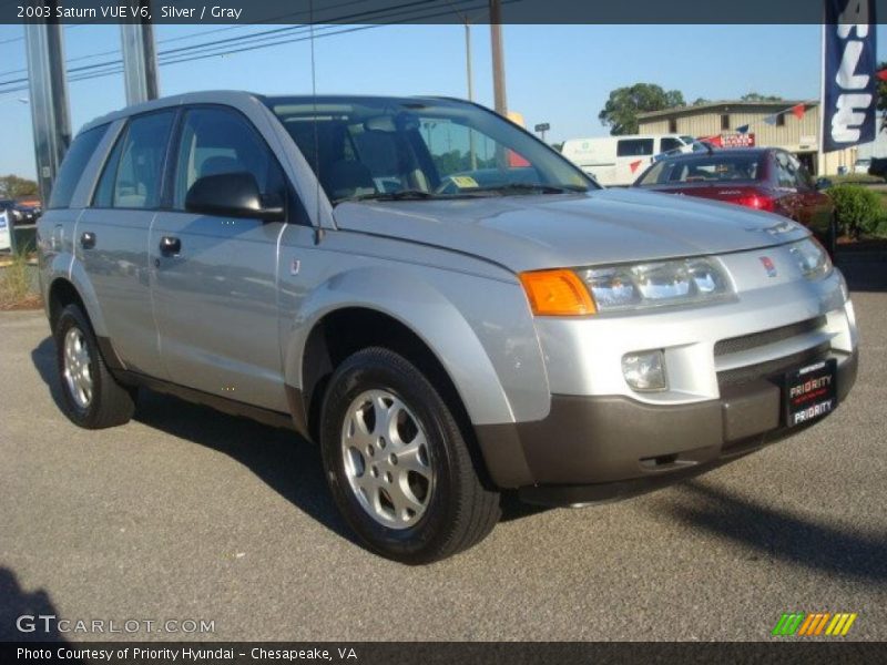 Silver / Gray 2003 Saturn VUE V6