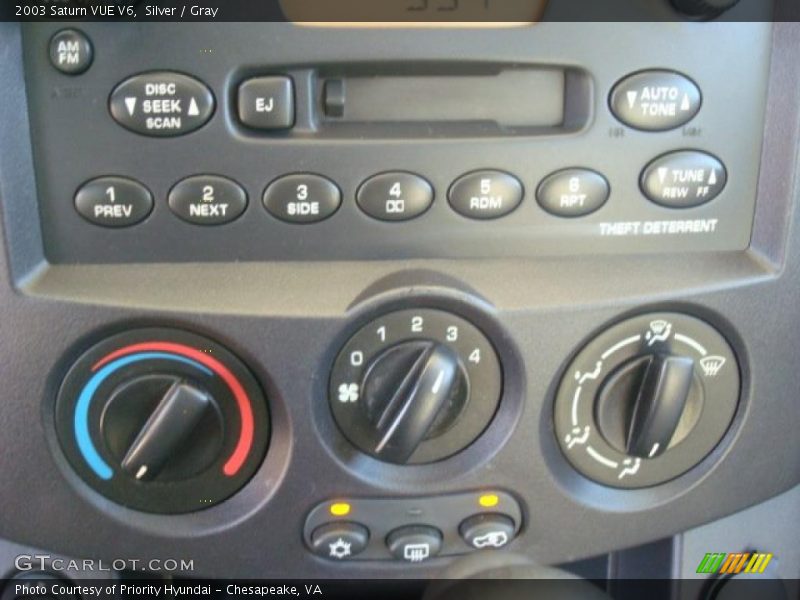 Silver / Gray 2003 Saturn VUE V6