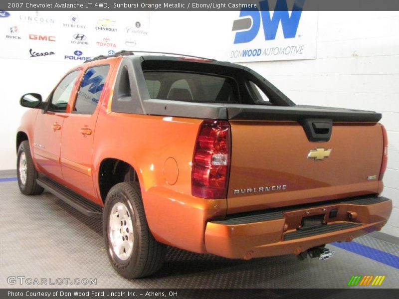 Sunburst Orange Metallic / Ebony/Light Cashmere 2007 Chevrolet Avalanche LT 4WD