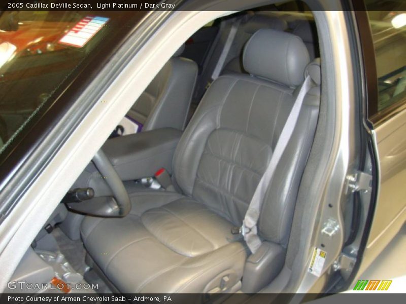 Light Platinum / Dark Gray 2005 Cadillac DeVille Sedan