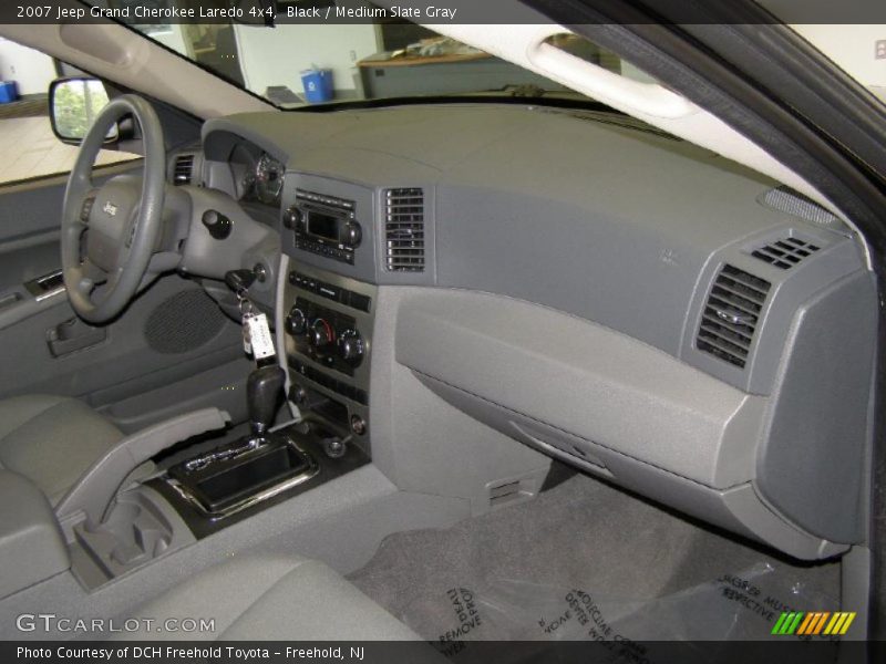 Black / Medium Slate Gray 2007 Jeep Grand Cherokee Laredo 4x4