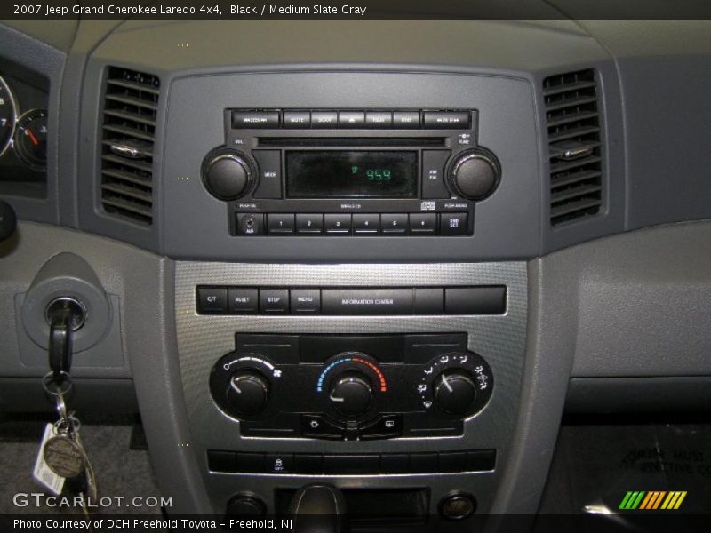 Black / Medium Slate Gray 2007 Jeep Grand Cherokee Laredo 4x4