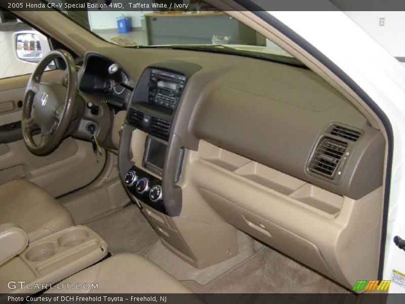 Taffeta White / Ivory 2005 Honda CR-V Special Edition 4WD