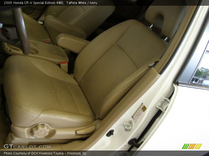 Taffeta White / Ivory 2005 Honda CR-V Special Edition 4WD