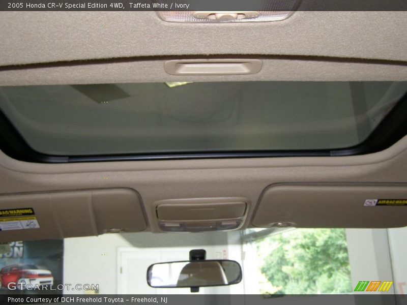 Taffeta White / Ivory 2005 Honda CR-V Special Edition 4WD