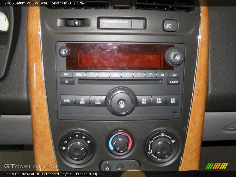 Silver Nickel / Gray 2006 Saturn VUE V6 AWD
