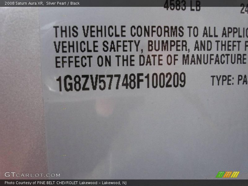 Silver Pearl / Black 2008 Saturn Aura XR