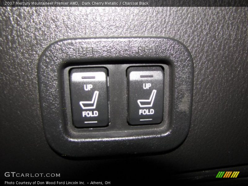 Dark Cherry Metallic / Charcoal Black 2007 Mercury Mountaineer Premier AWD