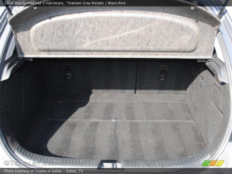 Titanium Gray Metallic / Black/Red 2006 Mazda MAZDA3 s Hatchback