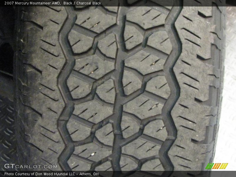 Black / Charcoal Black 2007 Mercury Mountaineer AWD