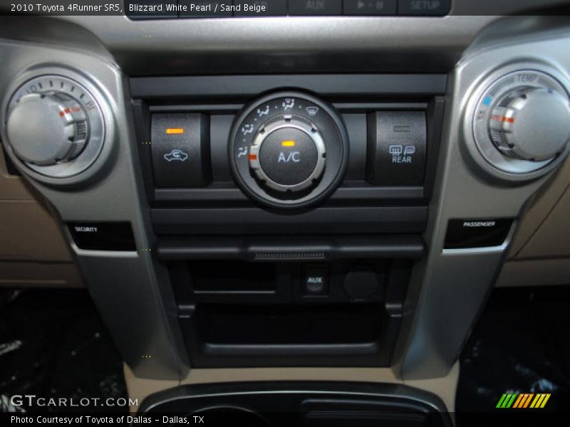 Blizzard White Pearl / Sand Beige 2010 Toyota 4Runner SR5