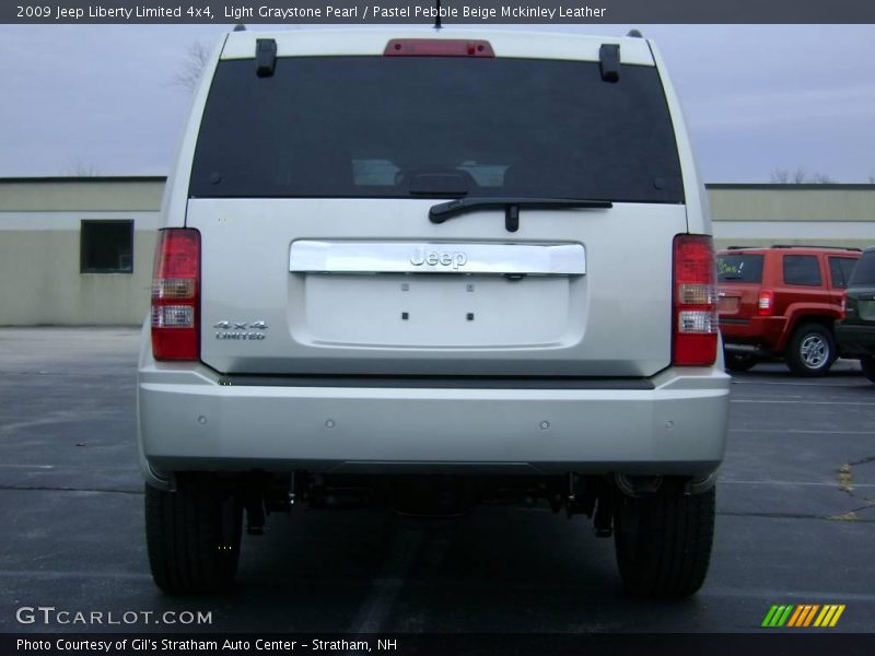 Light Graystone Pearl / Pastel Pebble Beige Mckinley Leather 2009 Jeep Liberty Limited 4x4