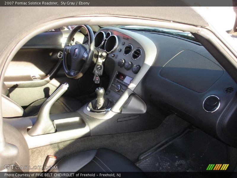 Sly Gray / Ebony 2007 Pontiac Solstice Roadster