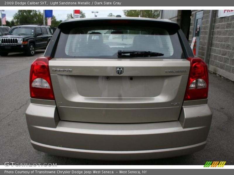 Light Sandstone Metallic / Dark Slate Gray 2009 Dodge Caliber SXT