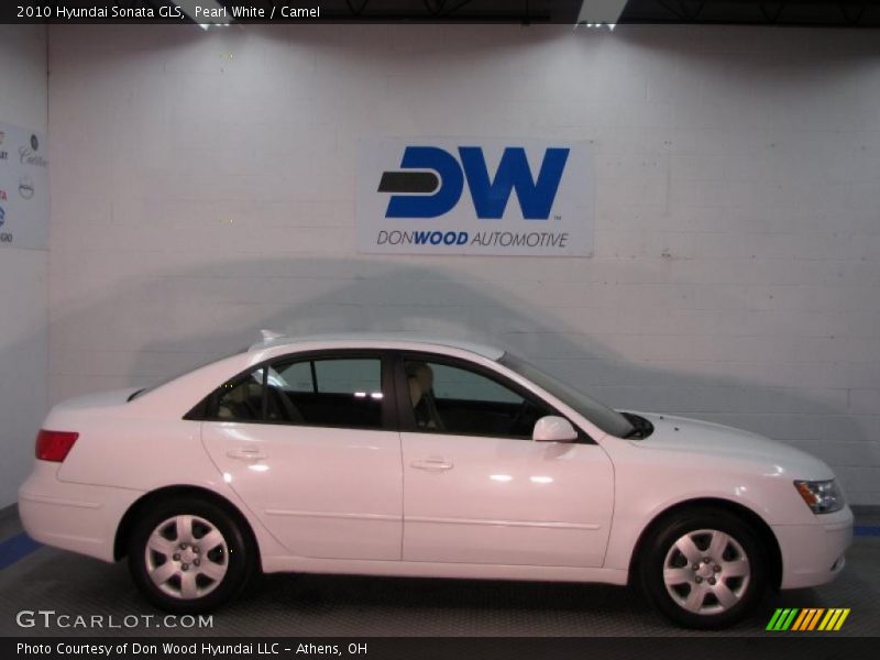 Pearl White / Camel 2010 Hyundai Sonata GLS