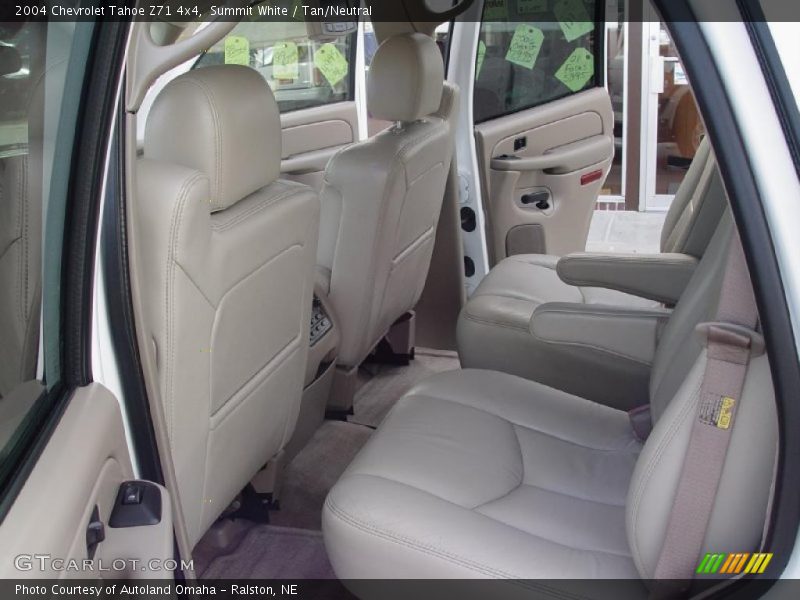 Summit White / Tan/Neutral 2004 Chevrolet Tahoe Z71 4x4