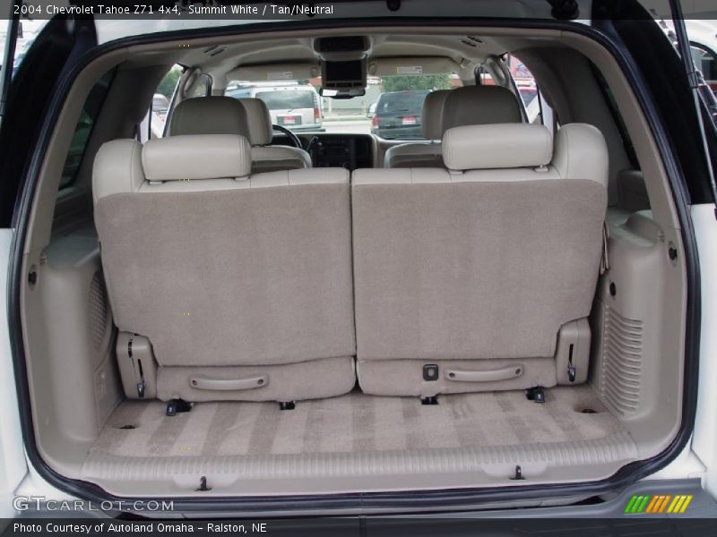 Summit White / Tan/Neutral 2004 Chevrolet Tahoe Z71 4x4