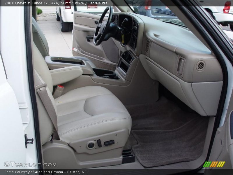 Summit White / Tan/Neutral 2004 Chevrolet Tahoe Z71 4x4