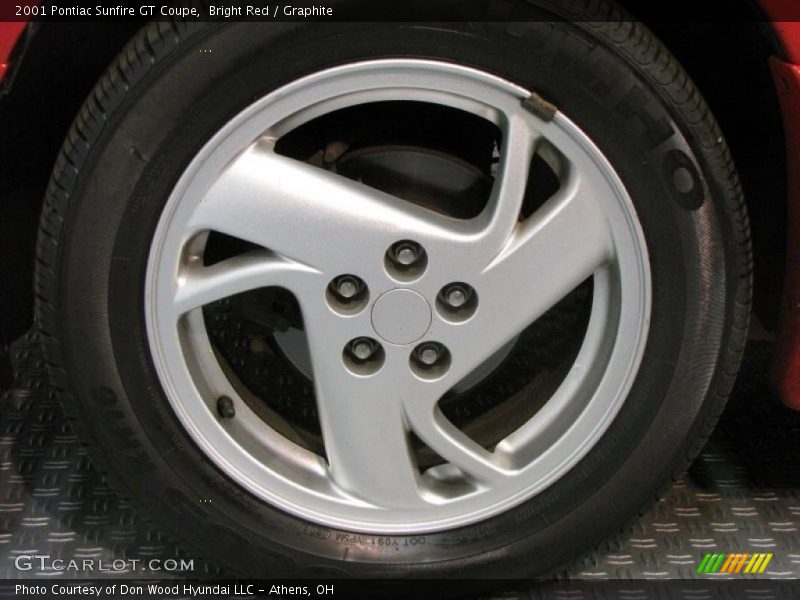 Bright Red / Graphite 2001 Pontiac Sunfire GT Coupe