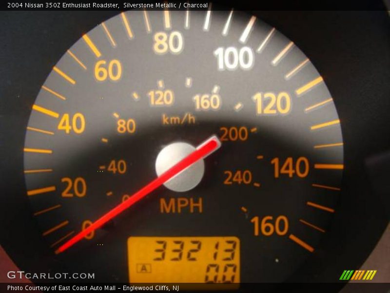Silverstone Metallic / Charcoal 2004 Nissan 350Z Enthusiast Roadster