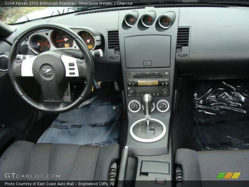 Silverstone Metallic / Charcoal 2004 Nissan 350Z Enthusiast Roadster