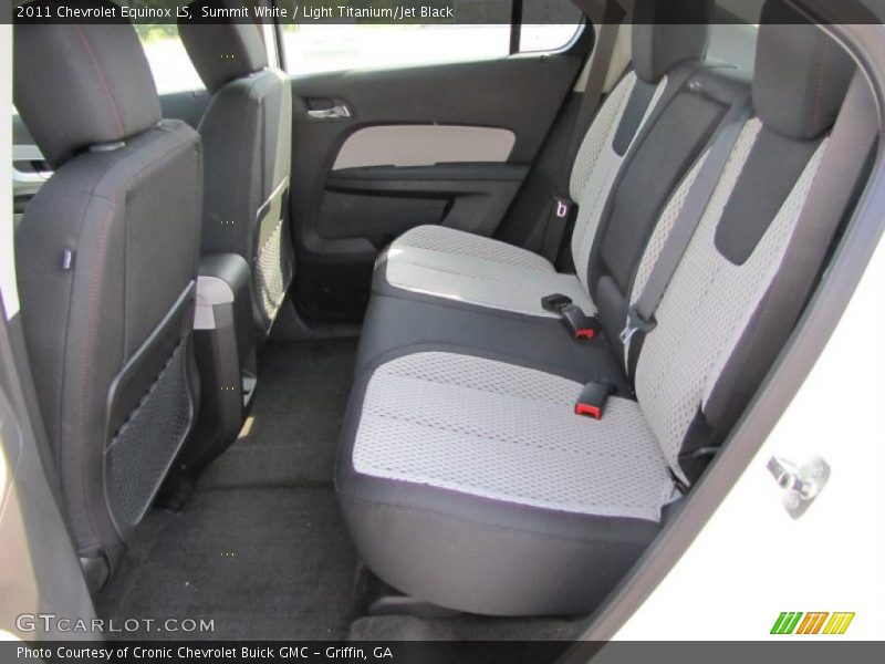 Summit White / Light Titanium/Jet Black 2011 Chevrolet Equinox LS