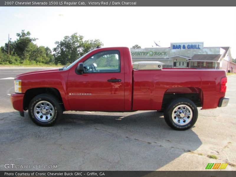 Victory Red / Dark Charcoal 2007 Chevrolet Silverado 1500 LS Regular Cab