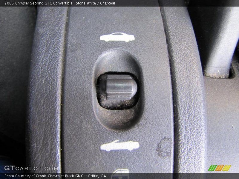 Stone White / Charcoal 2005 Chrysler Sebring GTC Convertible