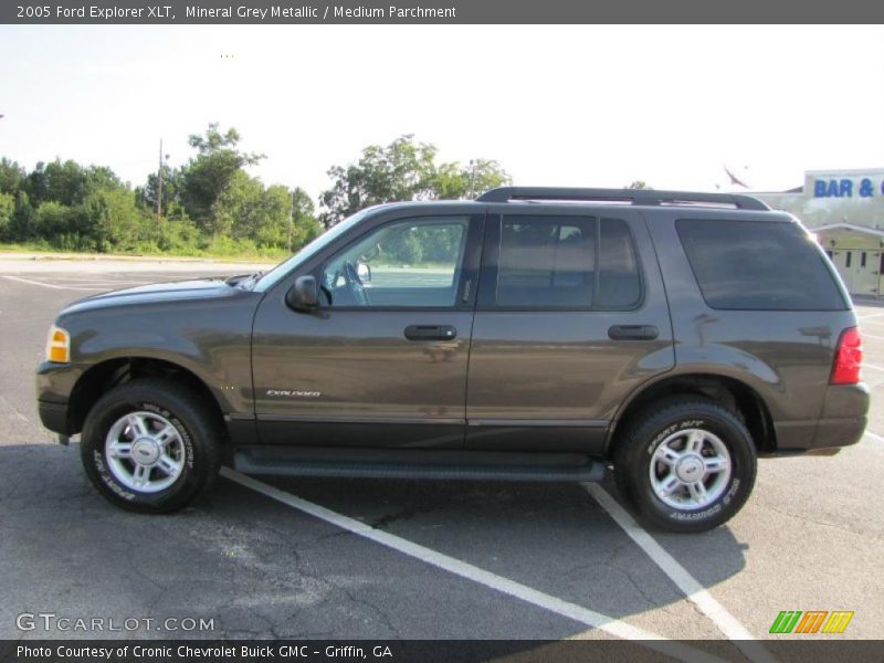 Mineral Grey Metallic / Medium Parchment 2005 Ford Explorer XLT