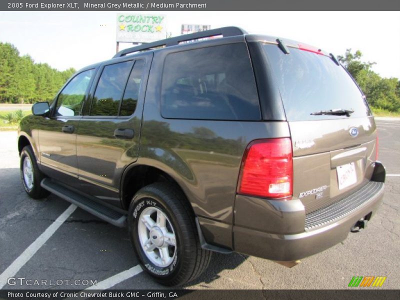 Mineral Grey Metallic / Medium Parchment 2005 Ford Explorer XLT