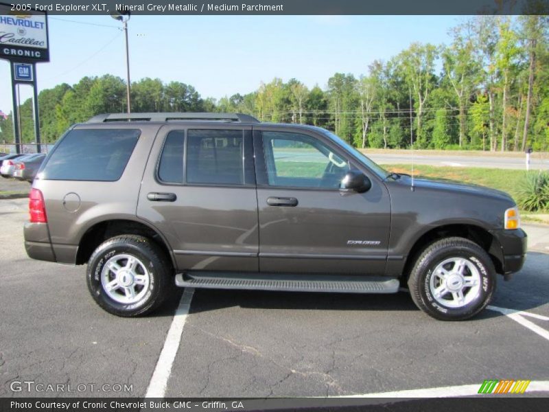 Mineral Grey Metallic / Medium Parchment 2005 Ford Explorer XLT