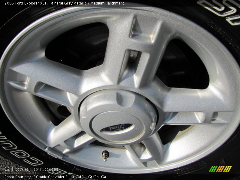 Mineral Grey Metallic / Medium Parchment 2005 Ford Explorer XLT