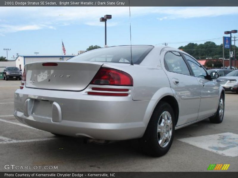 Bright Silver Metallic / Dark Slate Gray 2001 Dodge Stratus SE Sedan