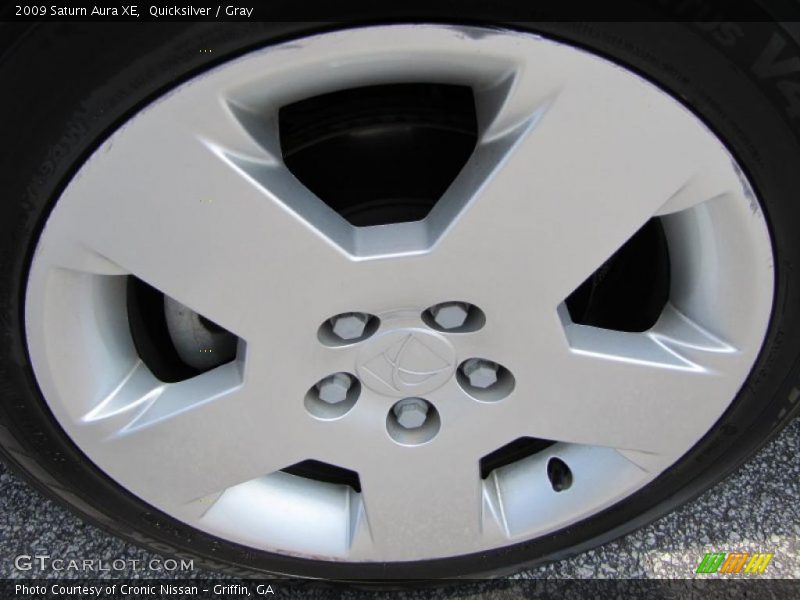 Quicksilver / Gray 2009 Saturn Aura XE