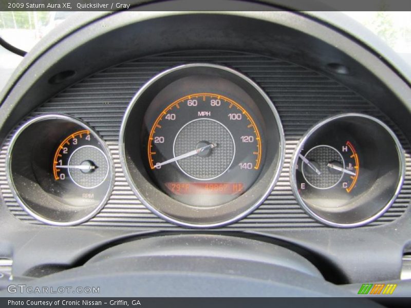Quicksilver / Gray 2009 Saturn Aura XE