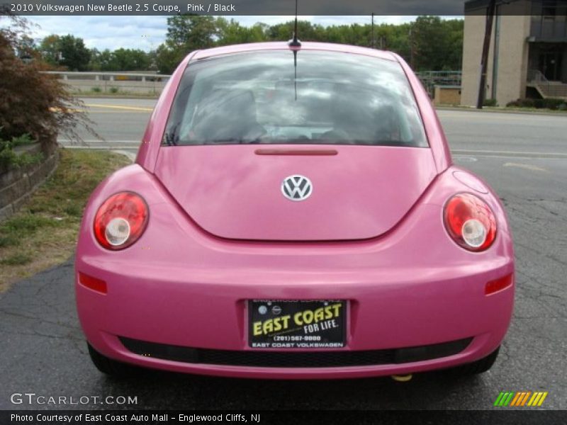 Pink / Black 2010 Volkswagen New Beetle 2.5 Coupe