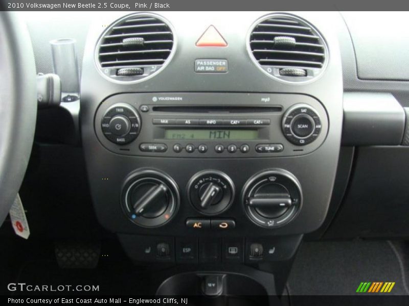 Pink / Black 2010 Volkswagen New Beetle 2.5 Coupe