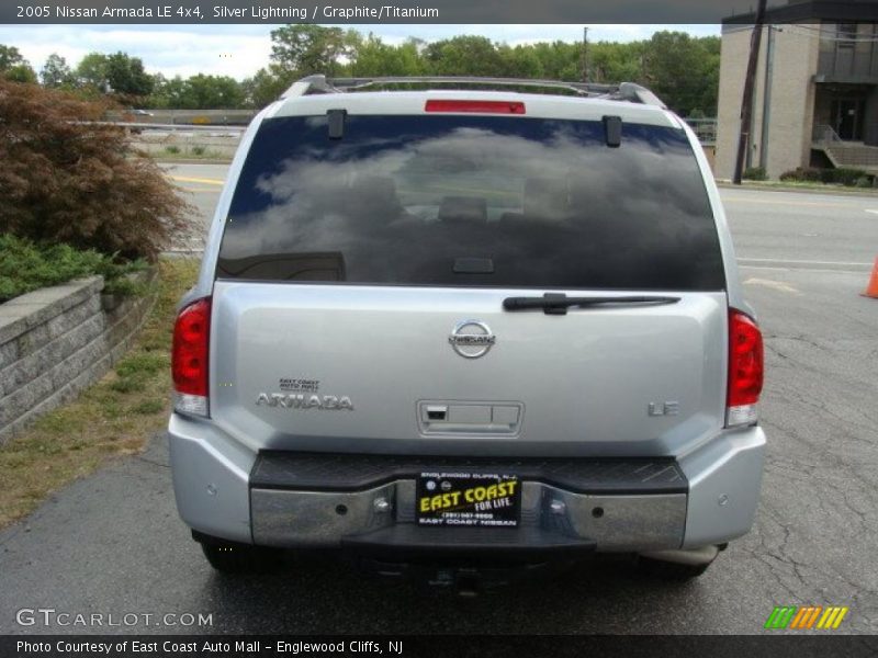 Silver Lightning / Graphite/Titanium 2005 Nissan Armada LE 4x4