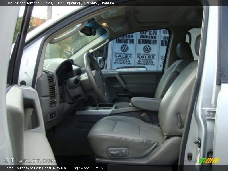 Silver Lightning / Graphite/Titanium 2005 Nissan Armada LE 4x4