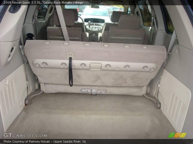 Galaxy Black Metallic / Beige 2006 Nissan Quest 3.5 SE