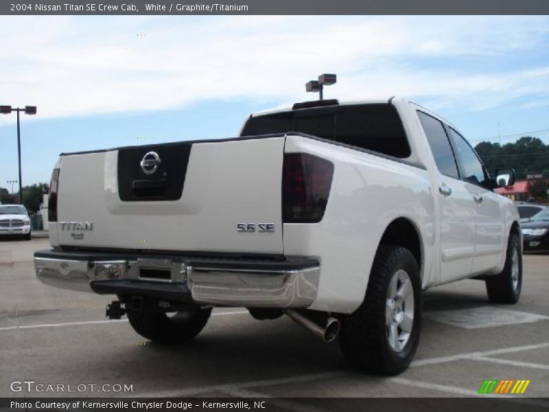 White / Graphite/Titanium 2004 Nissan Titan SE Crew Cab