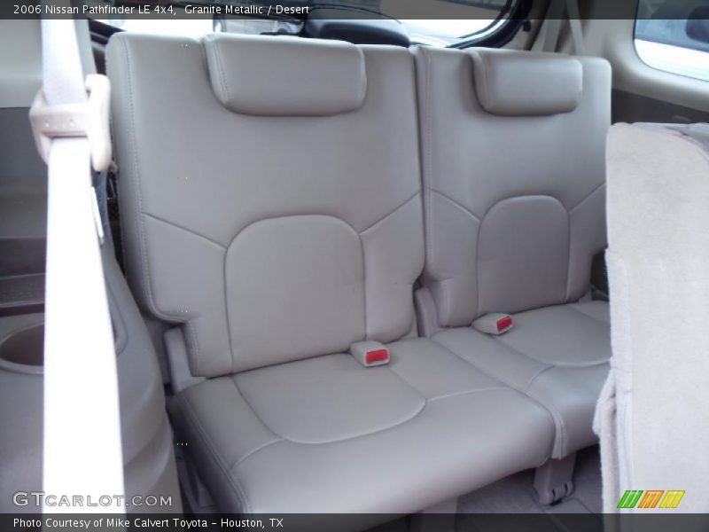 Granite Metallic / Desert 2006 Nissan Pathfinder LE 4x4
