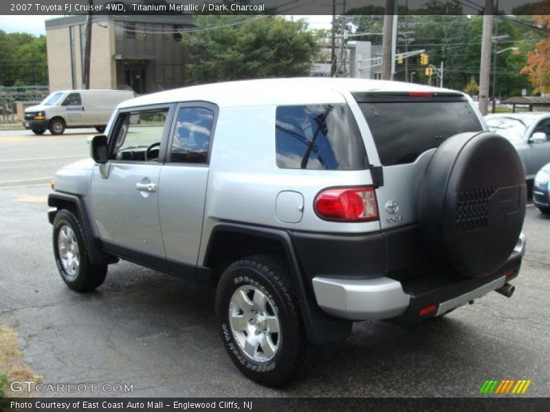 Titanium Metallic / Dark Charcoal 2007 Toyota FJ Cruiser 4WD