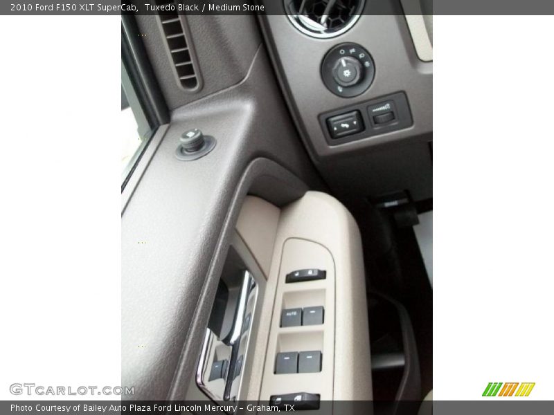 Tuxedo Black / Medium Stone 2010 Ford F150 XLT SuperCab