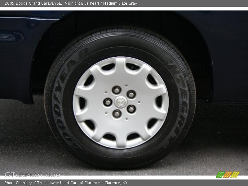 Midnight Blue Pearl / Medium Slate Gray 2005 Dodge Grand Caravan SE