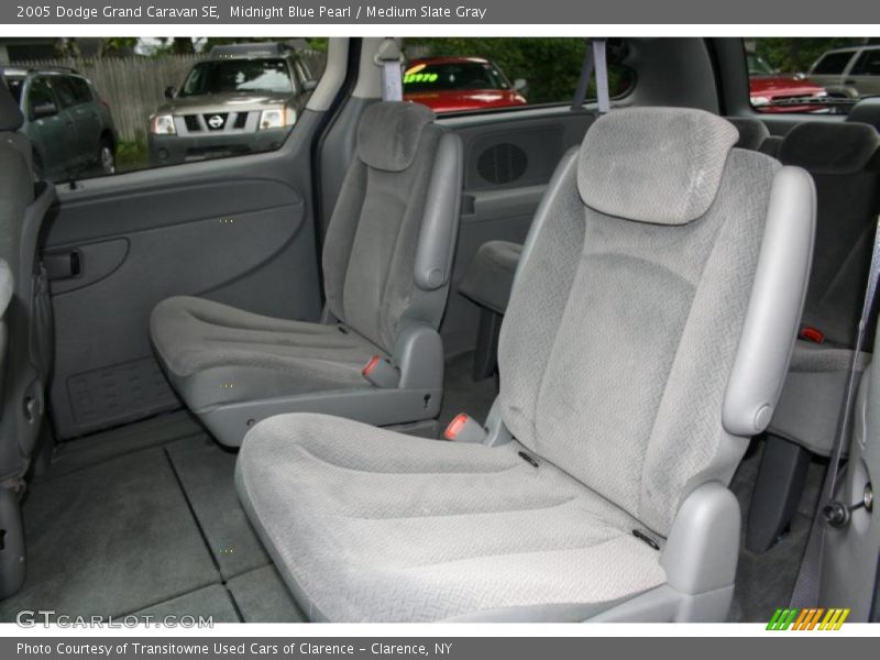 Midnight Blue Pearl / Medium Slate Gray 2005 Dodge Grand Caravan SE