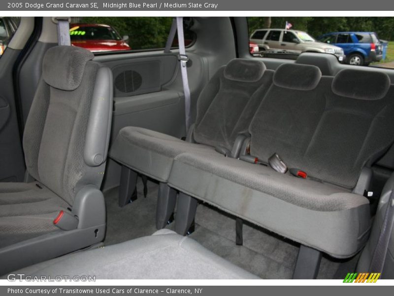 Midnight Blue Pearl / Medium Slate Gray 2005 Dodge Grand Caravan SE
