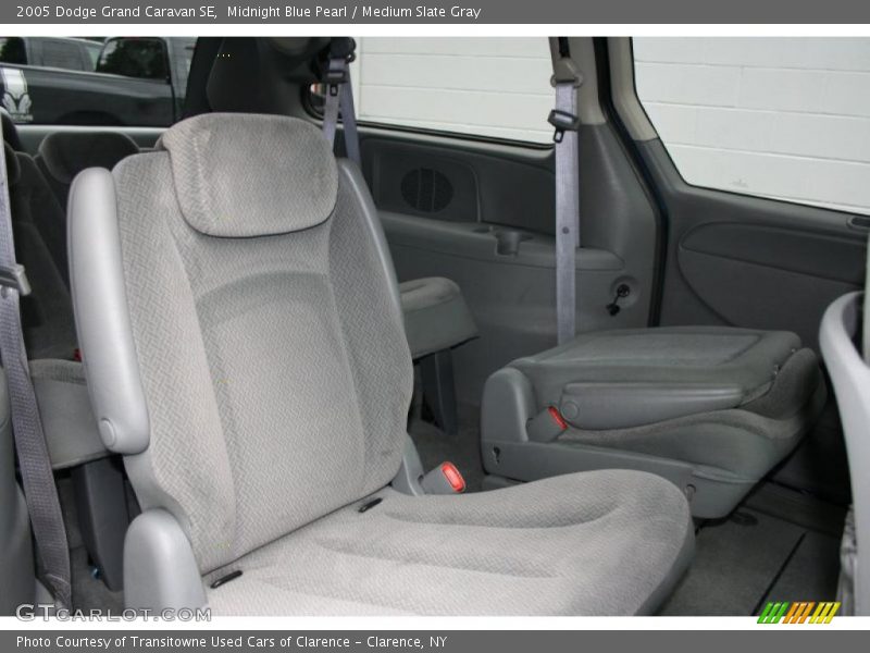 Midnight Blue Pearl / Medium Slate Gray 2005 Dodge Grand Caravan SE
