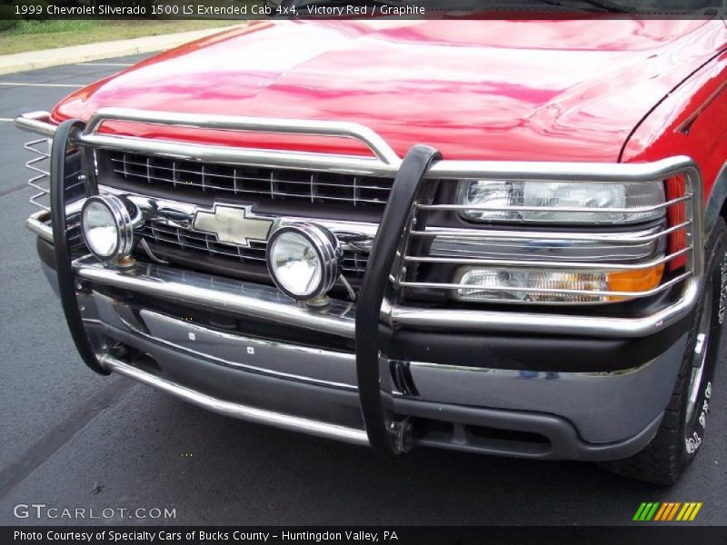 Victory Red / Graphite 1999 Chevrolet Silverado 1500 LS Extended Cab 4x4