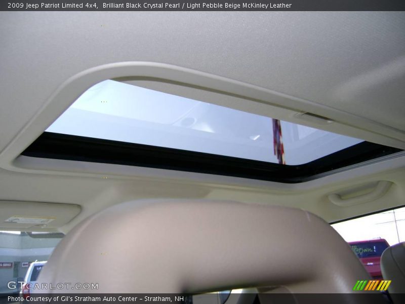 Brilliant Black Crystal Pearl / Light Pebble Beige McKinley Leather 2009 Jeep Patriot Limited 4x4